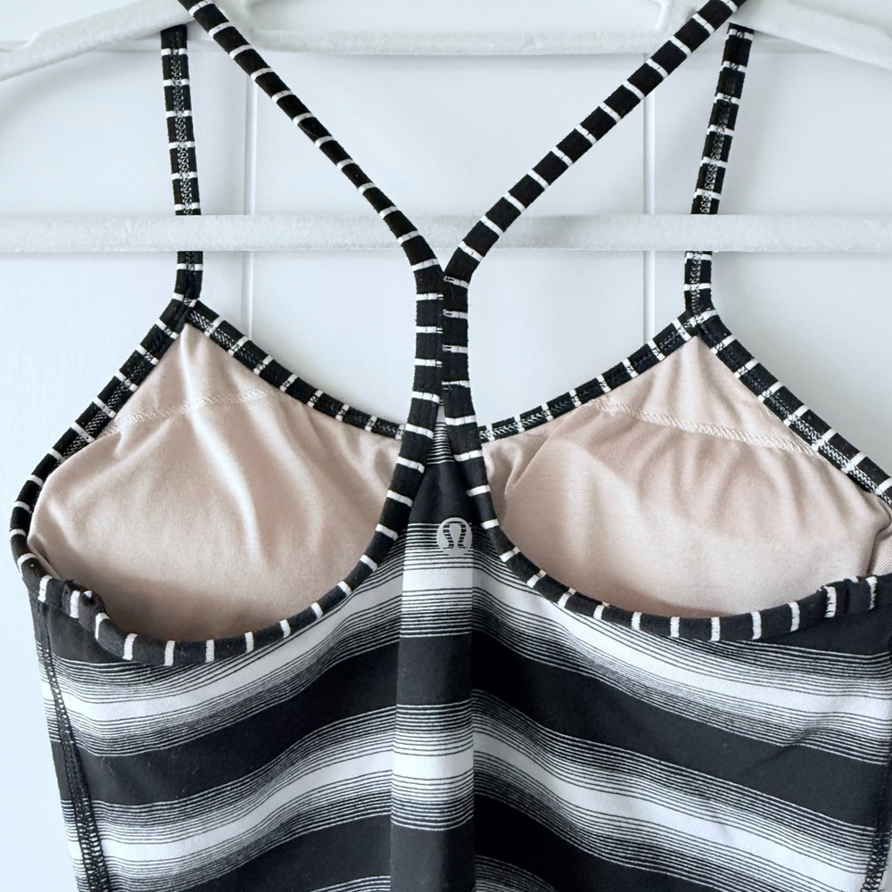 Lululemon athletica Women’s Power Y Work Out Tank Capilano Stripe Black White - Picture 11 of 15